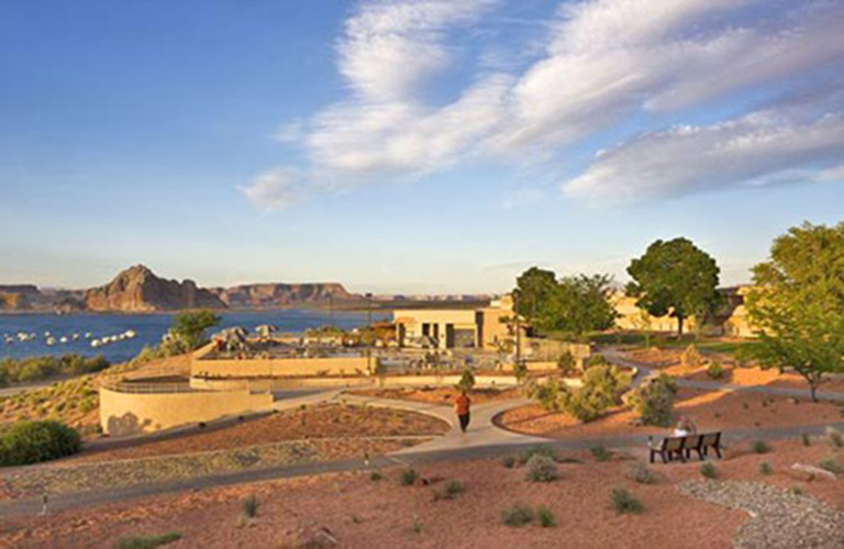 lake powell resort image